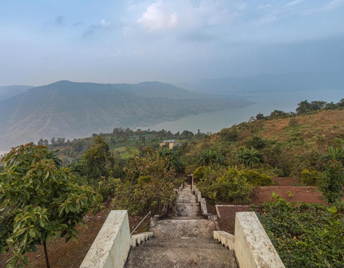Saffronstays Aurelia, Panchgani - Balinese Villa With Breathtaking Valley Views ภายนอก รูปภาพ