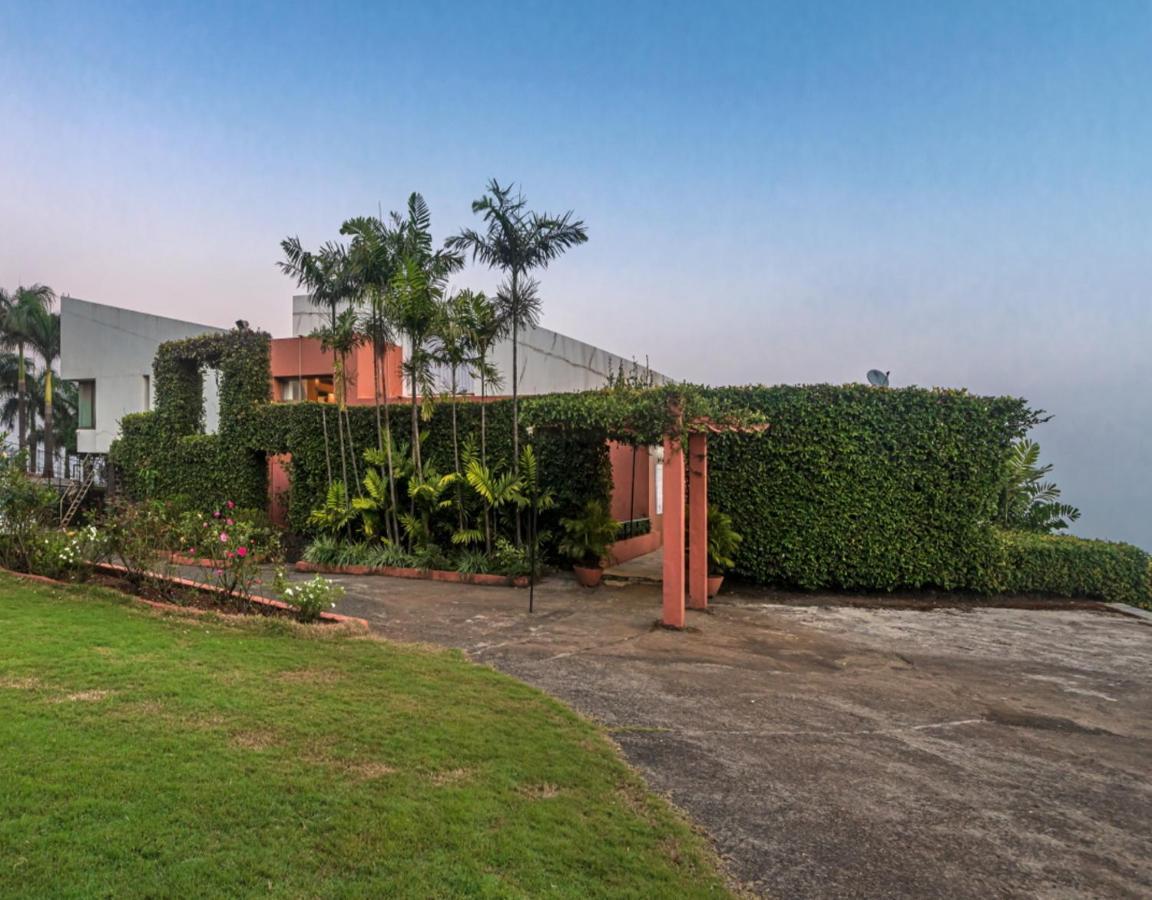 Saffronstays Aurelia, Panchgani - Balinese Villa With Breathtaking Valley Views ภายนอก รูปภาพ